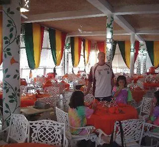 Pebbles Hotel Trelawny